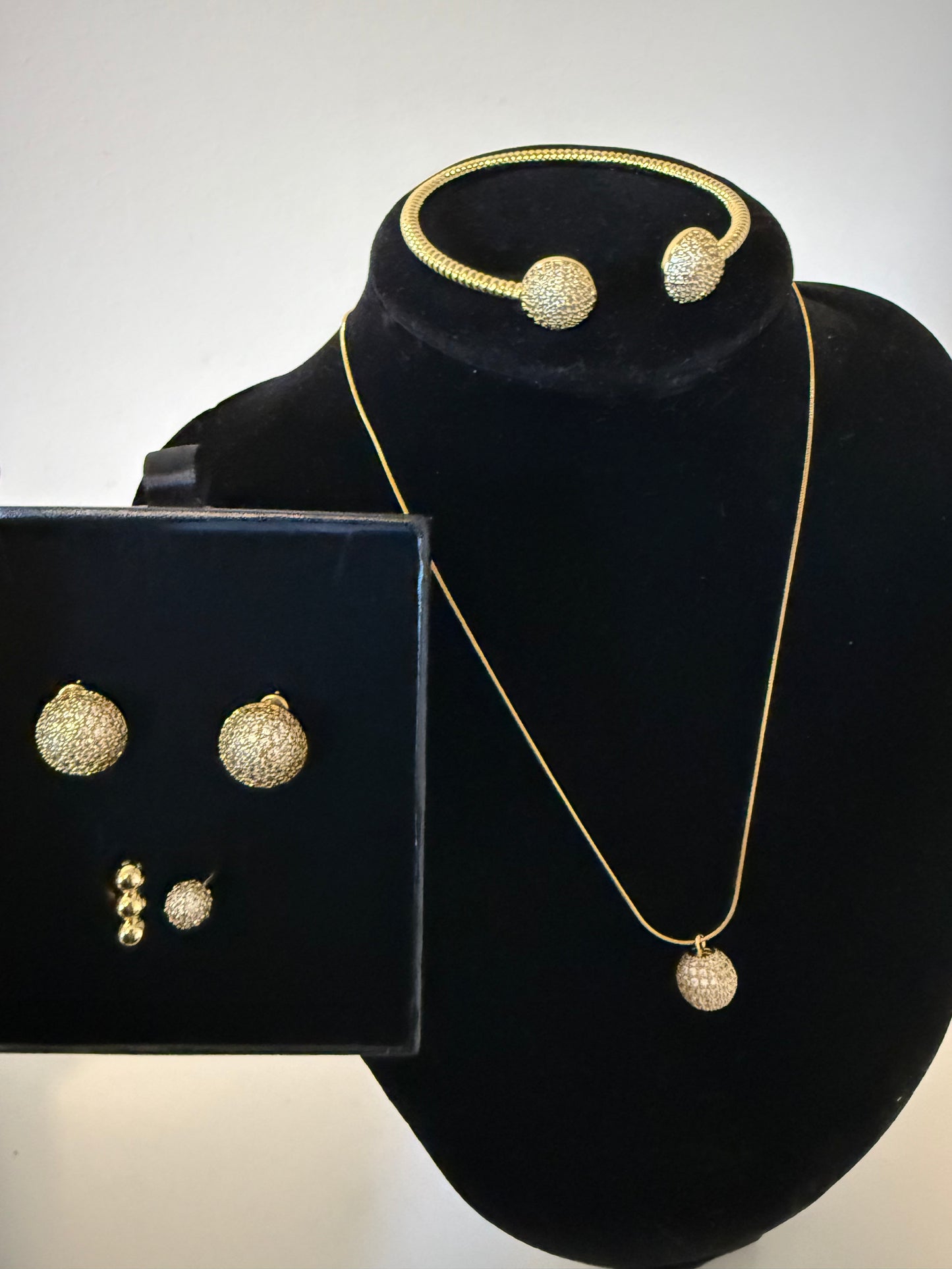 Araksan Set - 18K Gold Plated