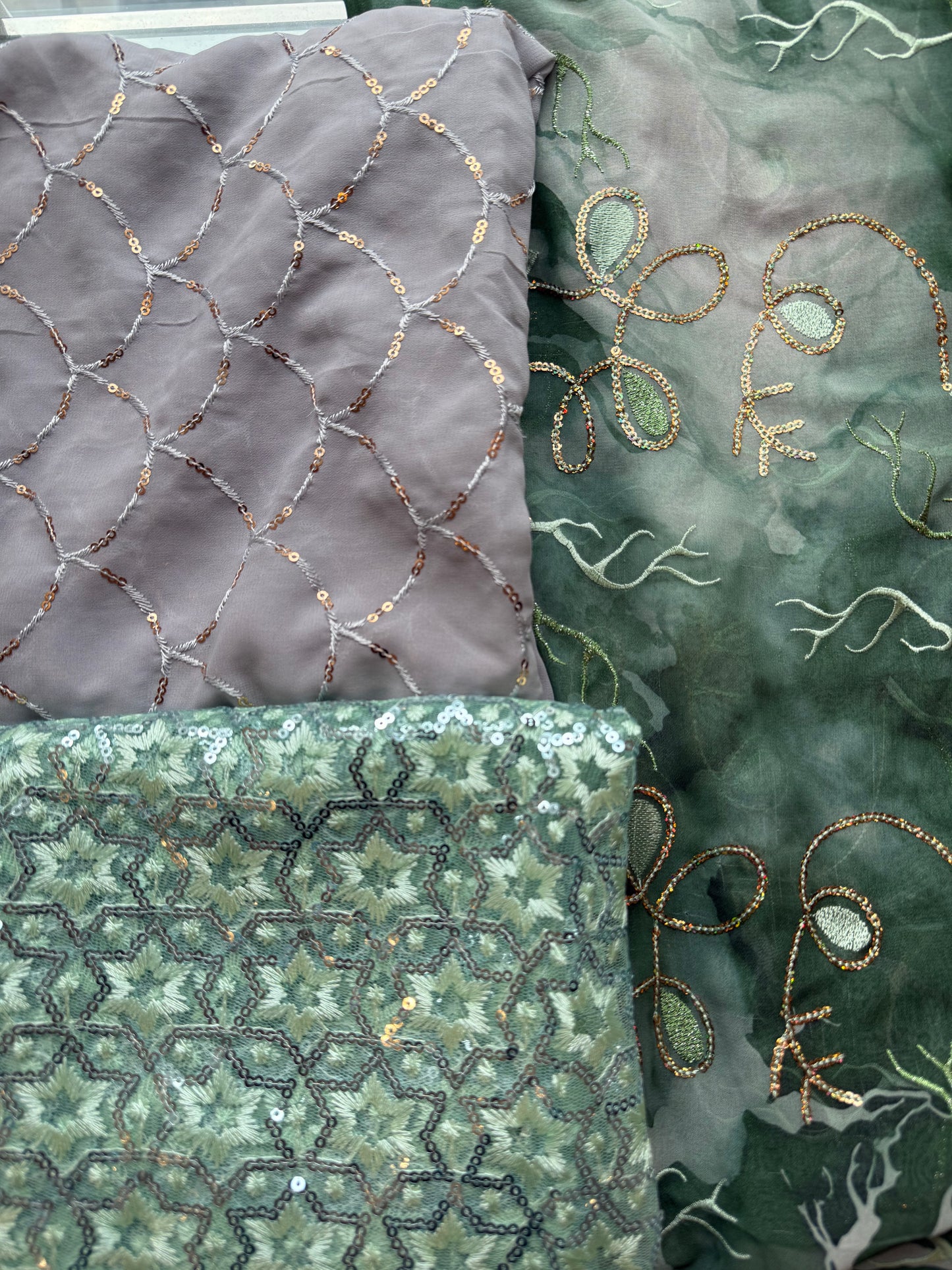 Xariir Dirac Set