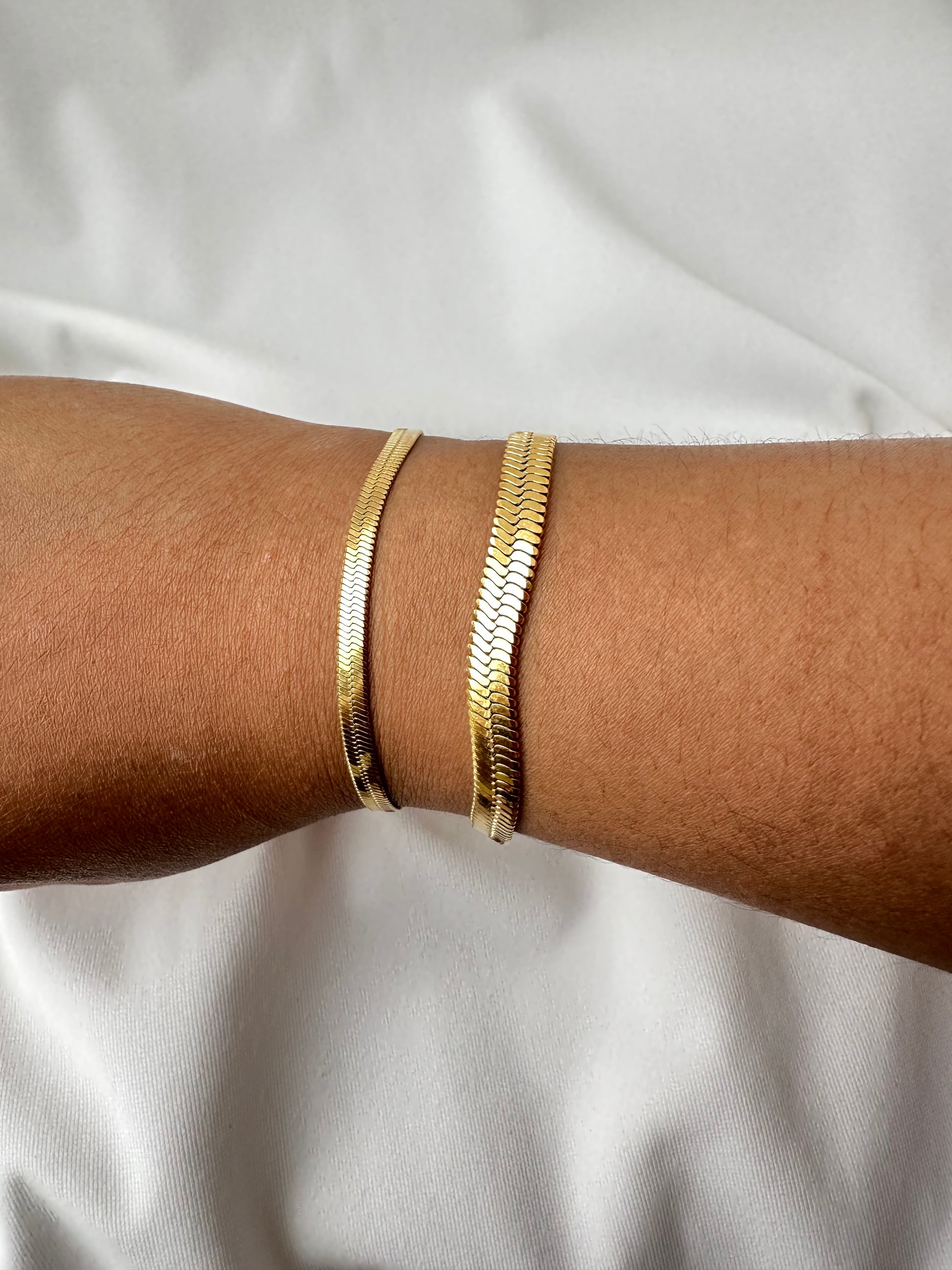 Gold herringbone bracelet discount